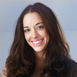 Natalie Gallagher headshot